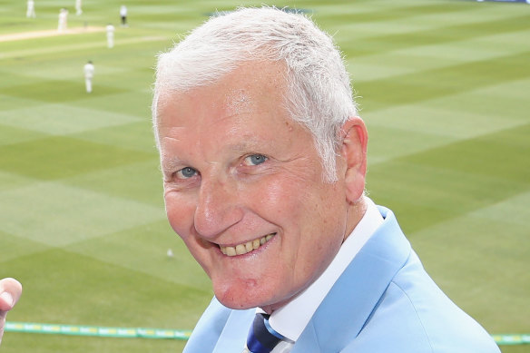 Bob Willis, has died at the age of 70, his family has announced.
