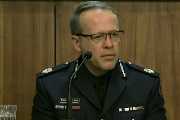 Assistant Commissioner Neil Paterson giving evidence at the royal commission.