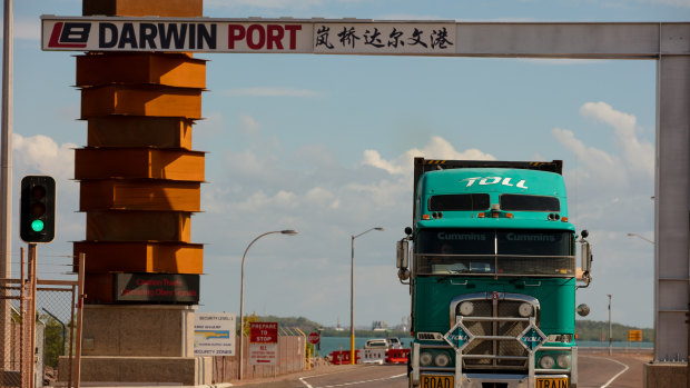 Security experts criticise decision to leave Port of Darwin in Chinese hands