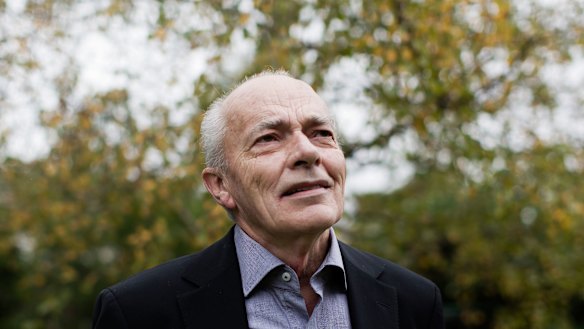 Les Carlyon died aged 76 on Monday.