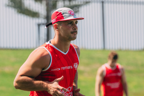 Lachlan Ilias at Dragons training. 
