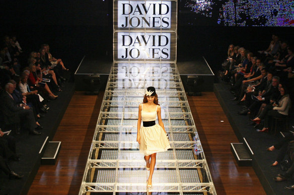 Miranda Kerr at the 2008 spring launch  for David Jones at the Melbourne Town Hall, making her runway debut as store ambassador.