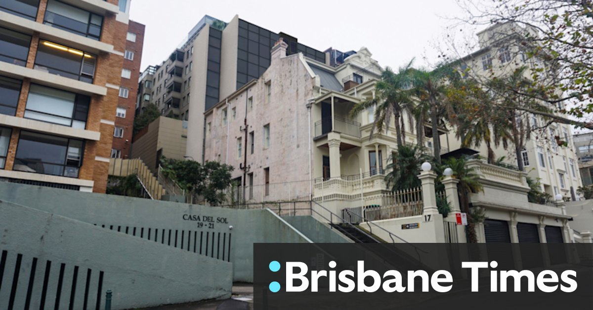 Sydney Harbour views: War over boarding house - Vimarsana News