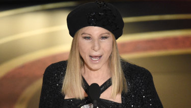 Barbra Streisand has been forced to apologise for controversial statements about Michael Jackson's accusers.