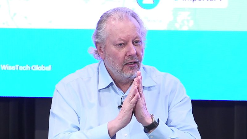 Richard White to receive industry award just months after ACCC raid