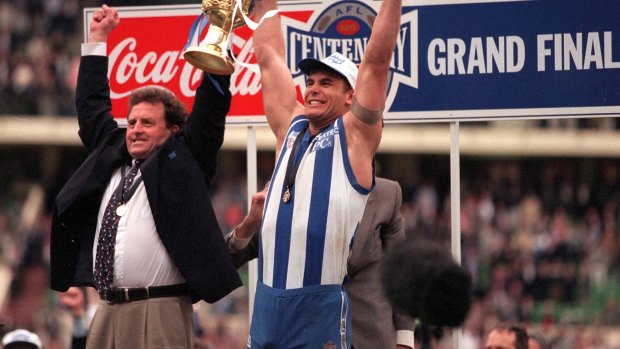Wayne Carey and North Melbourne coach Denis Pagan with the 1996 premiership cup.