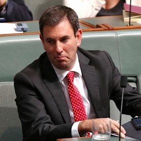 Labor vows to lift veil on contractor spending as labour hire grows