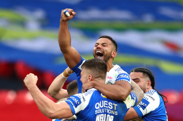 The 27-year-old Kruise Leeming has played 187 games in Super League and captained Leeds Rhinos to the grand final last season.