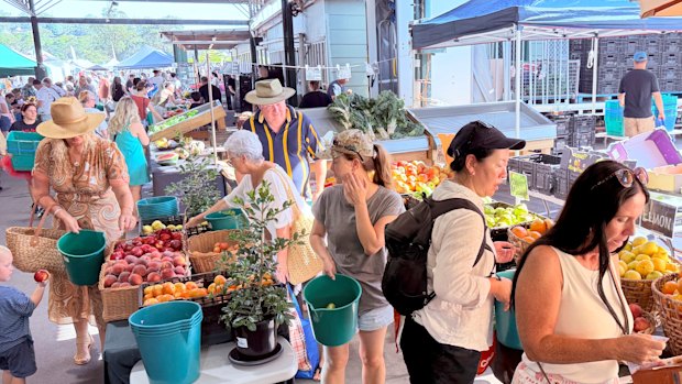 The Central Coast Farmers Markets is on every Sunday. 