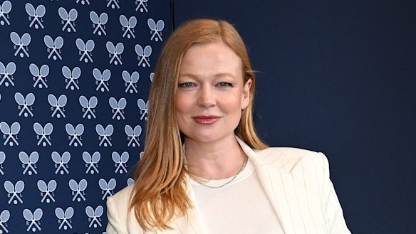 Sarah Snook chega a Ralph Lauren.