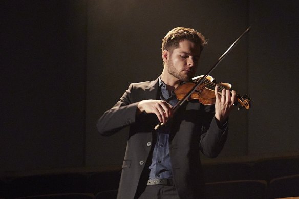 German baroque violinist Jonas Zschenderlein plays Bach for the Australian Brandenburg Orchestra.