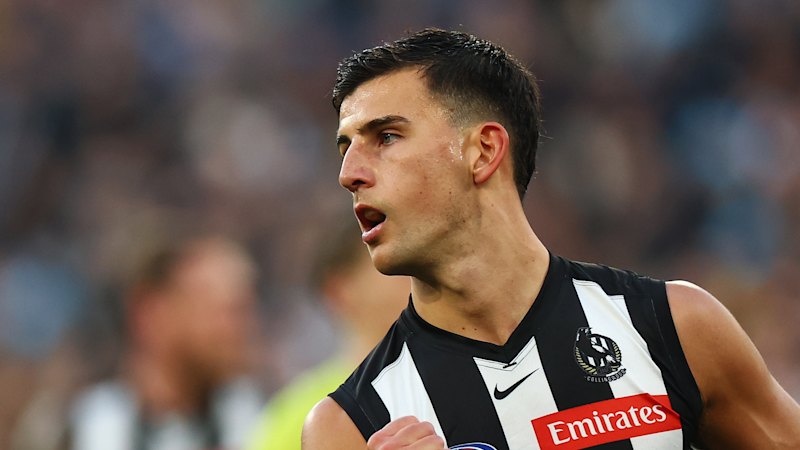 AFL LIVE: Collingwood Magpies, North Melbourne Kangaroos face off at Marvel Stadium; Bombers drop Ben McKay