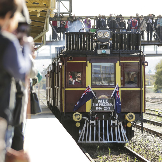 The coffin of former deputy prime minister Tim Fischer arrives at the Albury railway station.