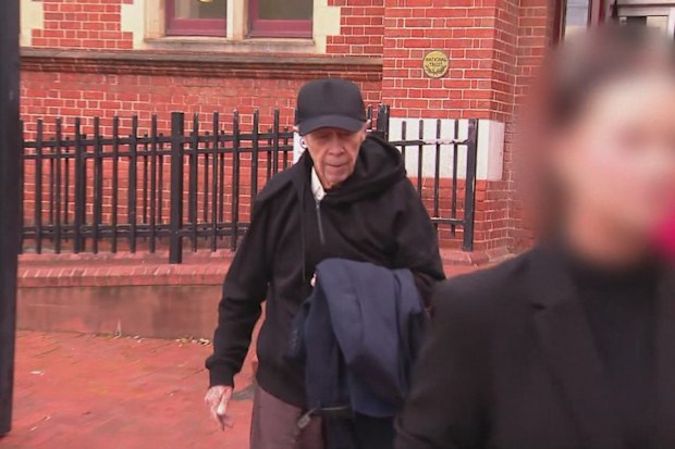 Convicted paedophile Peter Liddy leaving an Adelaide remand centre.