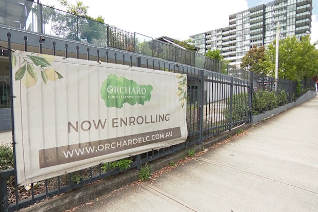 Orchard Early Learning Centre'den gelen e-posta, kapanış hakkında bilgi veriyordu.
