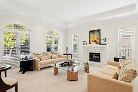 She’s the granddaughter of Australia’s richest man, Harry Triguboff, who has an estimated wealth of $32.28 billion, but Miki Hendler is paying off her own home with a mortgage. 