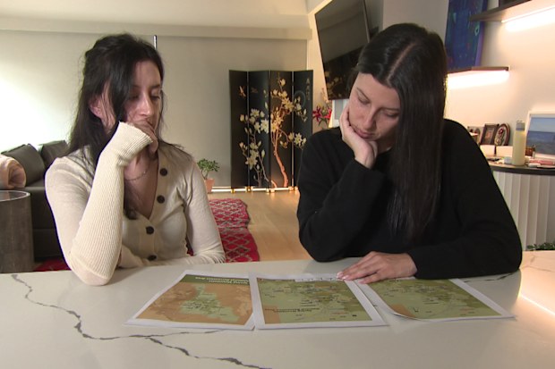 Amy ve Lauren, Sally'yi bulma çabası için Nevada'ya gitti.