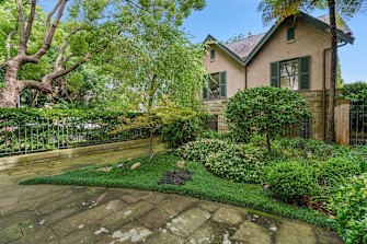 The Point Piper house of Steve Gregg is up for sale for $5.5 million.