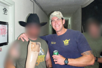 Ben Roberts-Smith pictured with prosthetic leg used for drinking beer ...