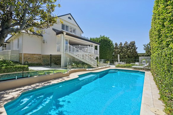 Richard Freudenstein, the former chief executive of Foxtel, and his wife Jane, have sold their Mosman mansion for a figure around the $18 million price guide, local sources have revealed.
