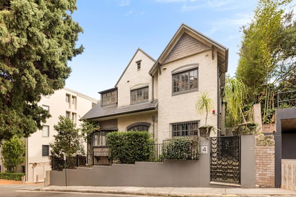 The Elizabeth Bay apartment had house-like proportions.