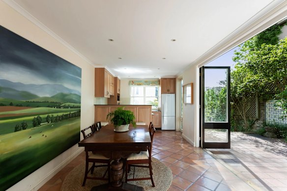 Pastoralists Robert and Camilla Cropper have put their Paddington terrace on the market with price expectations of $10.5 million.