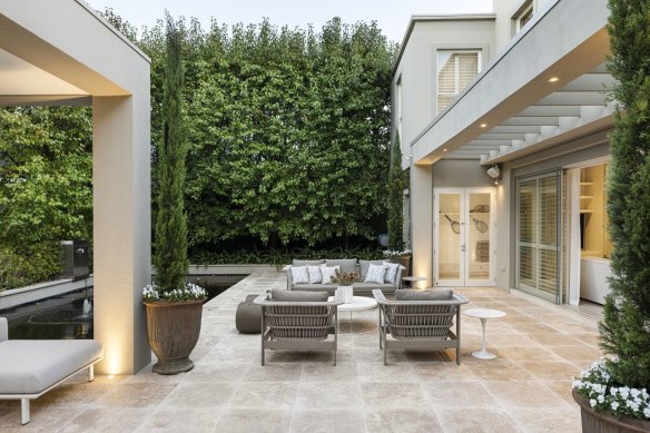 The Schiavello family home sold for $21 million.