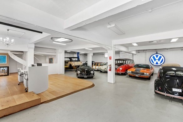 Michael Ryan and Zoe Bingley-Pullin have sold their 15-car garage in Edgecliff for almost $3 million.