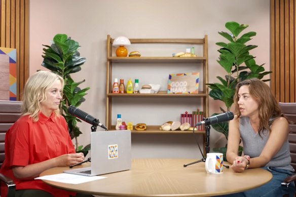 Aubrey Plaza (right) has opened up about her late husband for the first time on Amy Poehler’s Good Hang podcast.