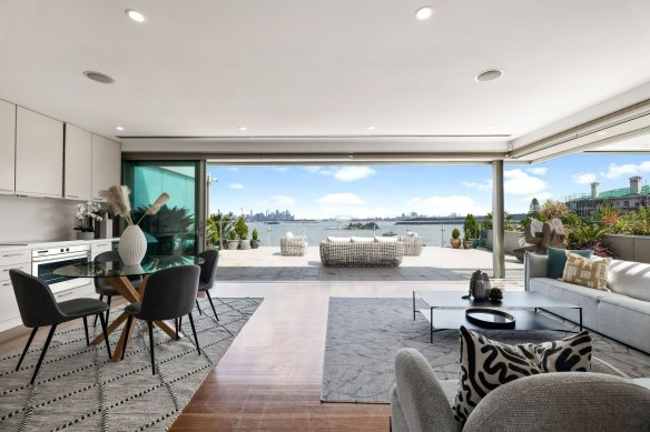 The Vaucluse residence that Christian Wang agreed to buy for about $27 million a year ago has been returned to the market.