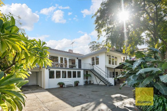 This 1950s home in Peppermint Grove sold for $4.8m. 