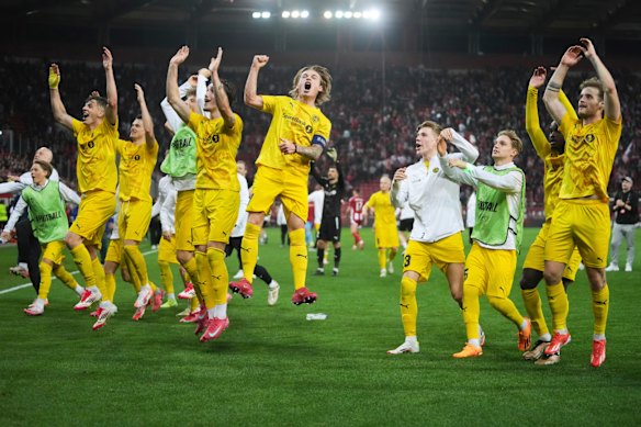 Bodo/Glimt celebrate their round of 16 win over Olympiakos.