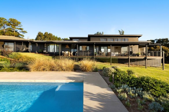 The Coopers Shoot retreat of Therese and Richard Norgard comes with a John Burgess Architects-designed pool house.