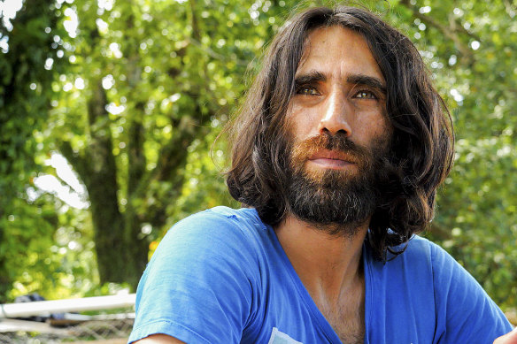 Refugee Behrouz Boochani arrived at Auckland Airport on Thursday evening.