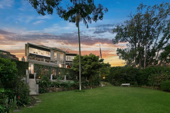 The historic Cremorne property Dalkeith last traded in 2014 when sold by the Molyneux family for $4.88 million.