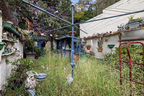 This property was home to a family of six in the 1960s, plus two dogs and some chickens. It has two rooms, plus a kitchen and bathroom.
