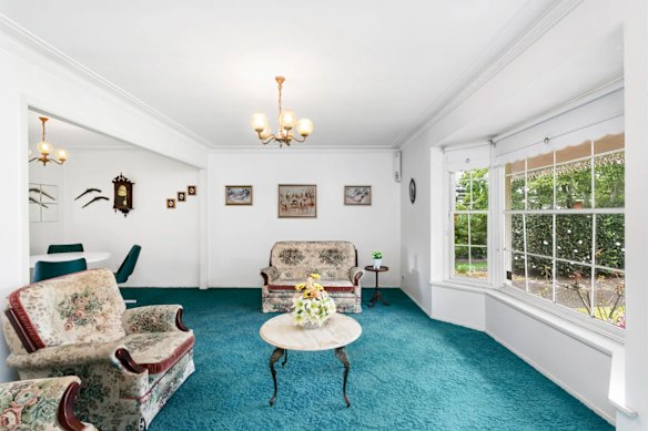 It’s a changing of the guard at Coverdale Street as this 1960s house in near-original condition sold to a young family from Liverpool.