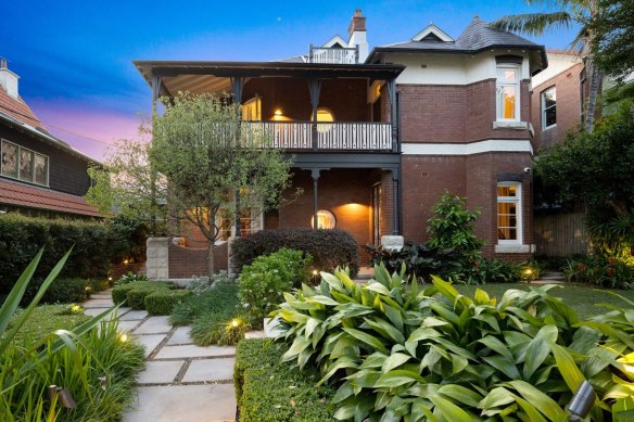 The Cremorne home of ASX chairman Damian Roche goes to auction on November 16 with a $9.5 million guide.