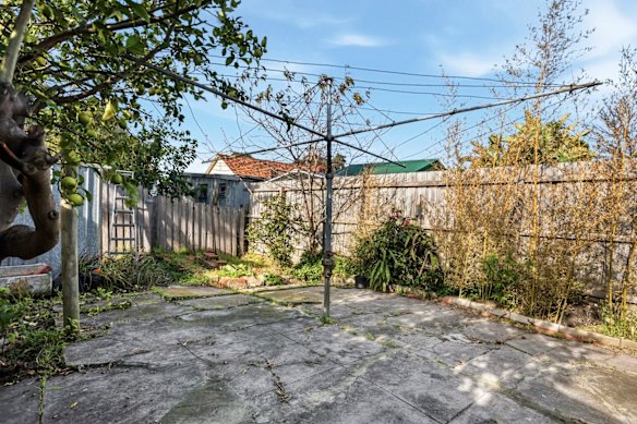 A Hills Hoist in the backyard at 10 Robb Street.