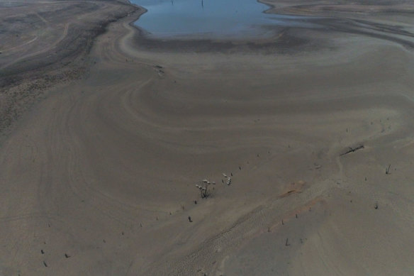 Burrendong Dam in drought as seen from a drone.