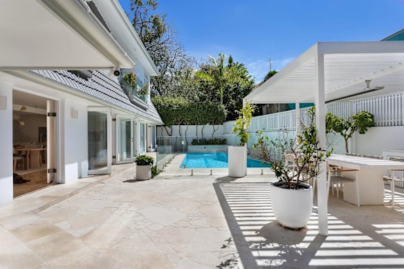 Andy Zhou, the owner of two dumpling restaurants in Sydney’s Haymarket, has put his Point Piper mansion on the market with a price guide of $15 million, local sources revealed. 