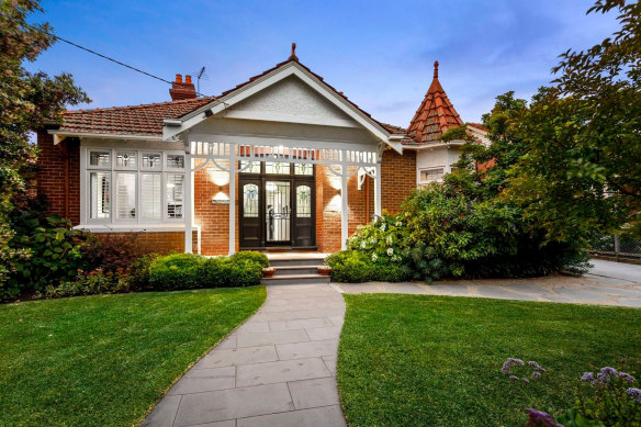 6 Carre St, Elsternwick, sold for $4.9 million.