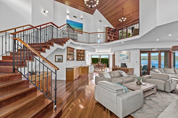 The vendor of a luxury residence in Wagstaffe has dropped the asking price to $6.95 million.