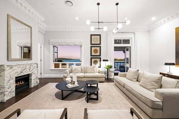 Brian Topper, director of third-generation leather goods company AI Topper, and his wife, Evelyn, have listed their Point Piper apartment with a price guide of $12.5 million to $13 million, local sources have revealed. 