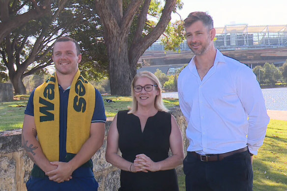 WA Tourism Minister Rita Saffioti flanked by Wallabies players Dylan Pietsch and Sam Carter on Thursday.