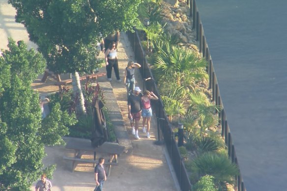 Taylor Swift and Travis Kelce during her second visit to Sydney Zoo. 