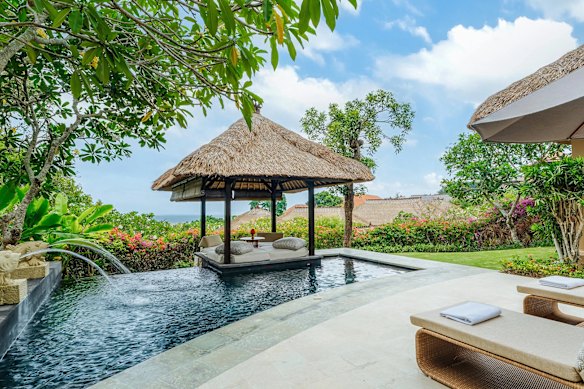 AYANA’s private cliff top pool villas overlook manicured lawns leading to the Indian Ocean. 