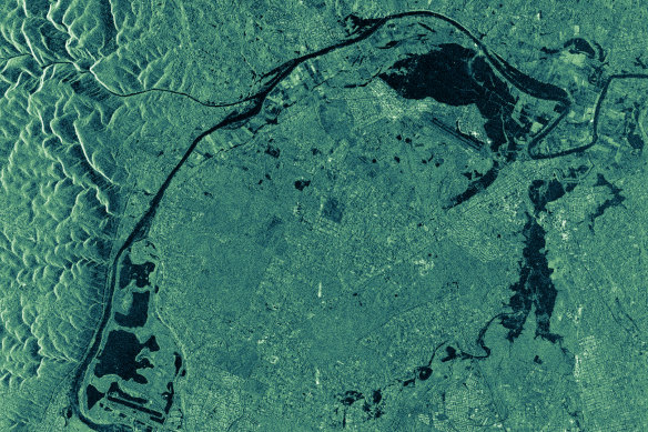 Satellite imagery showing the impact of the flooding at Windsor.
