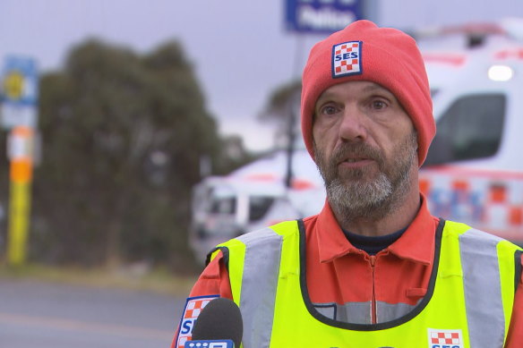 SES incident commander Dan Walton speaks to the media on Monday afternoon.