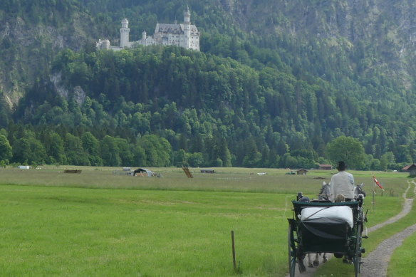 The coach, the castles and the countryside.